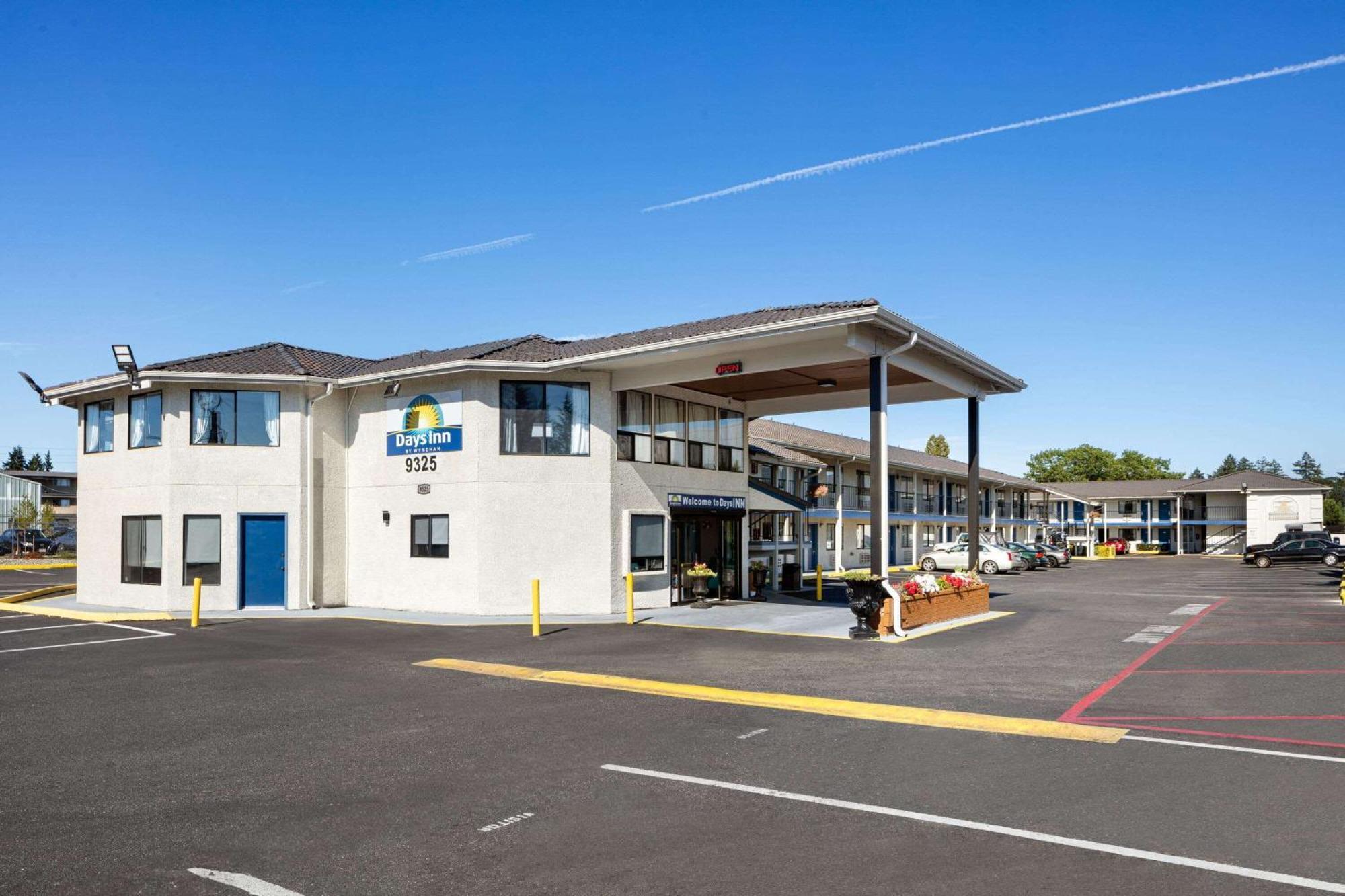 Days Inn By Wyndham Lakewood South Tacoma Exterior foto