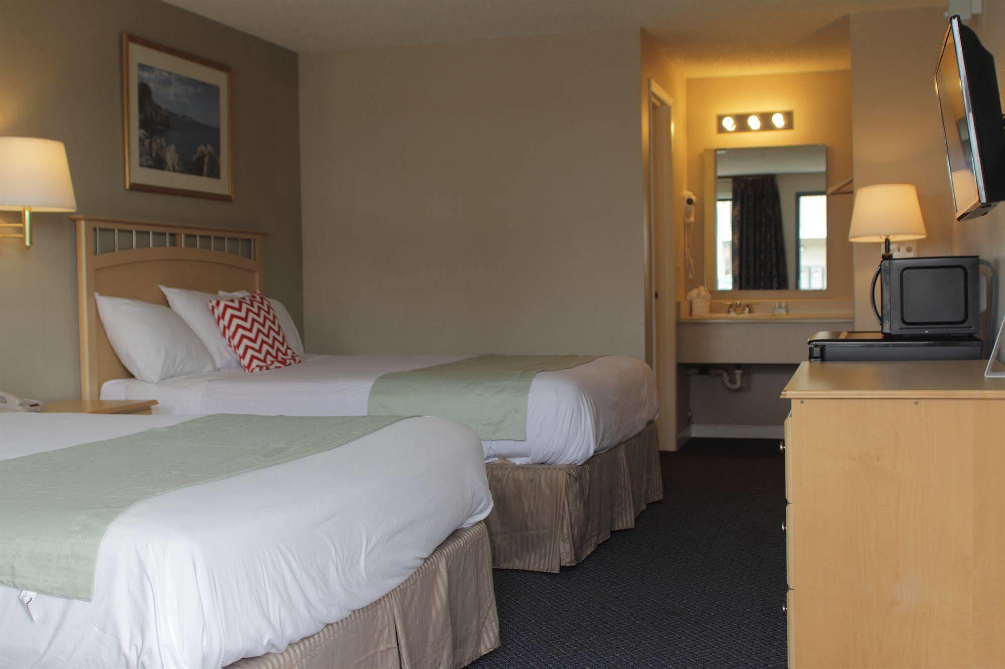 Days Inn By Wyndham Lakewood South Tacoma Exterior foto